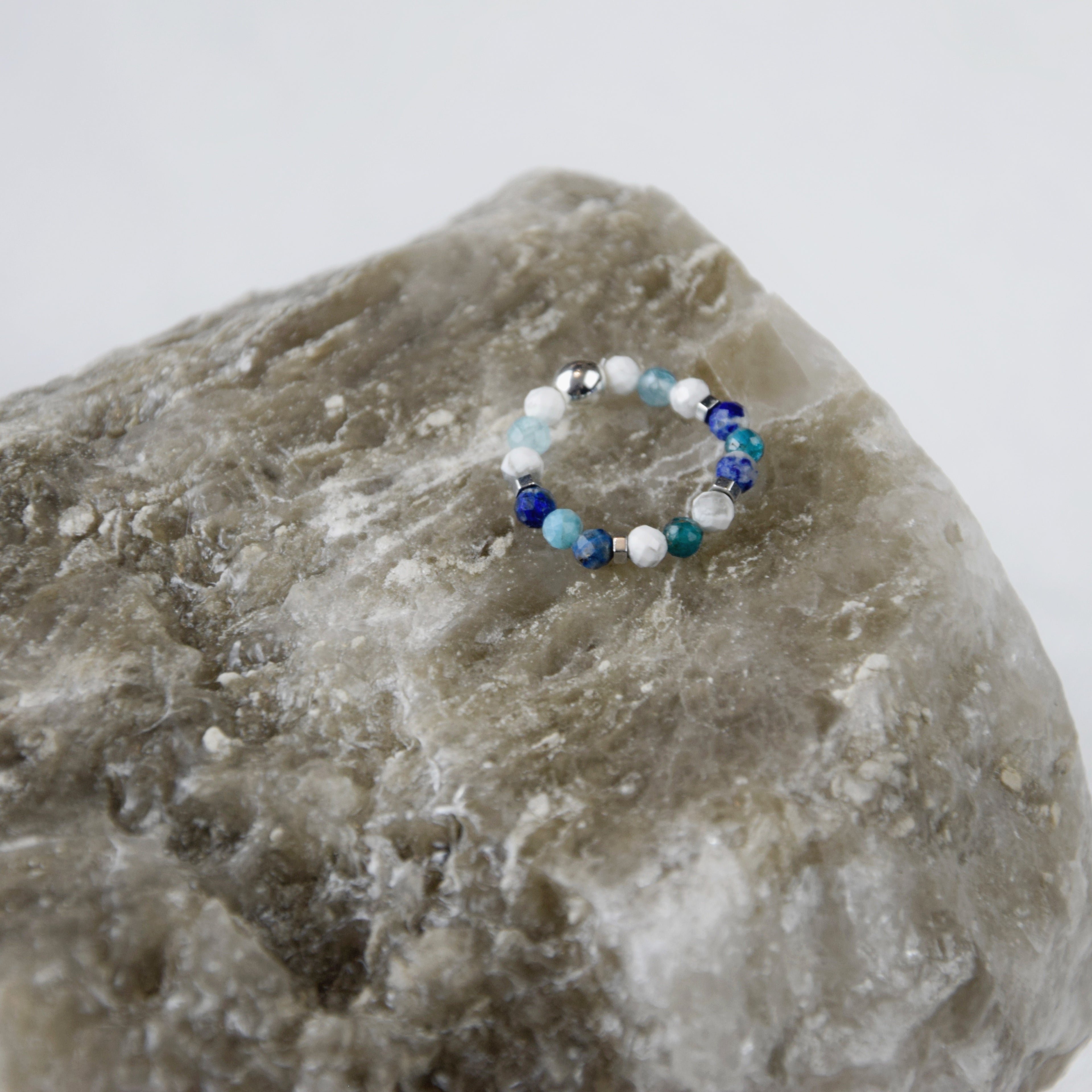 Apatite Lapis Lazuli Howlite Ring