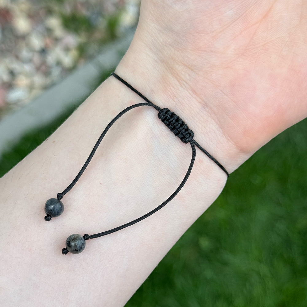 Bracelet made of Black Quartz, White Jade, and Black Labradorite beads
