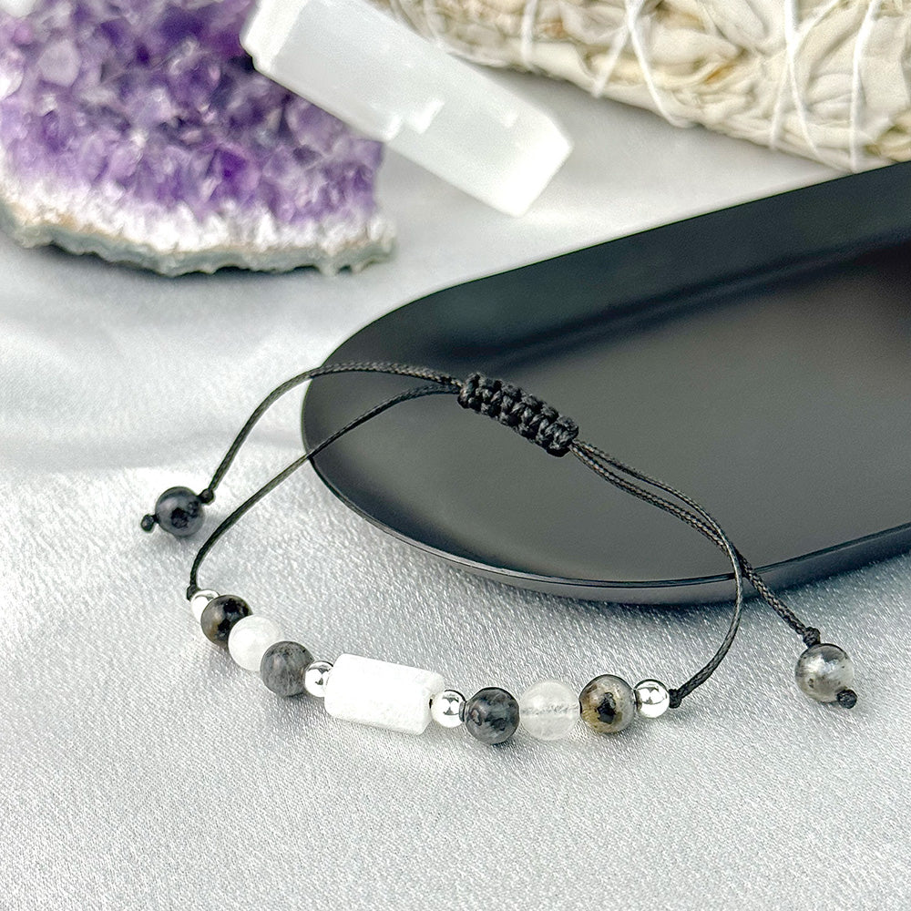 Bracelet made of Black Quartz, White Jade, and Black Labradorite beads