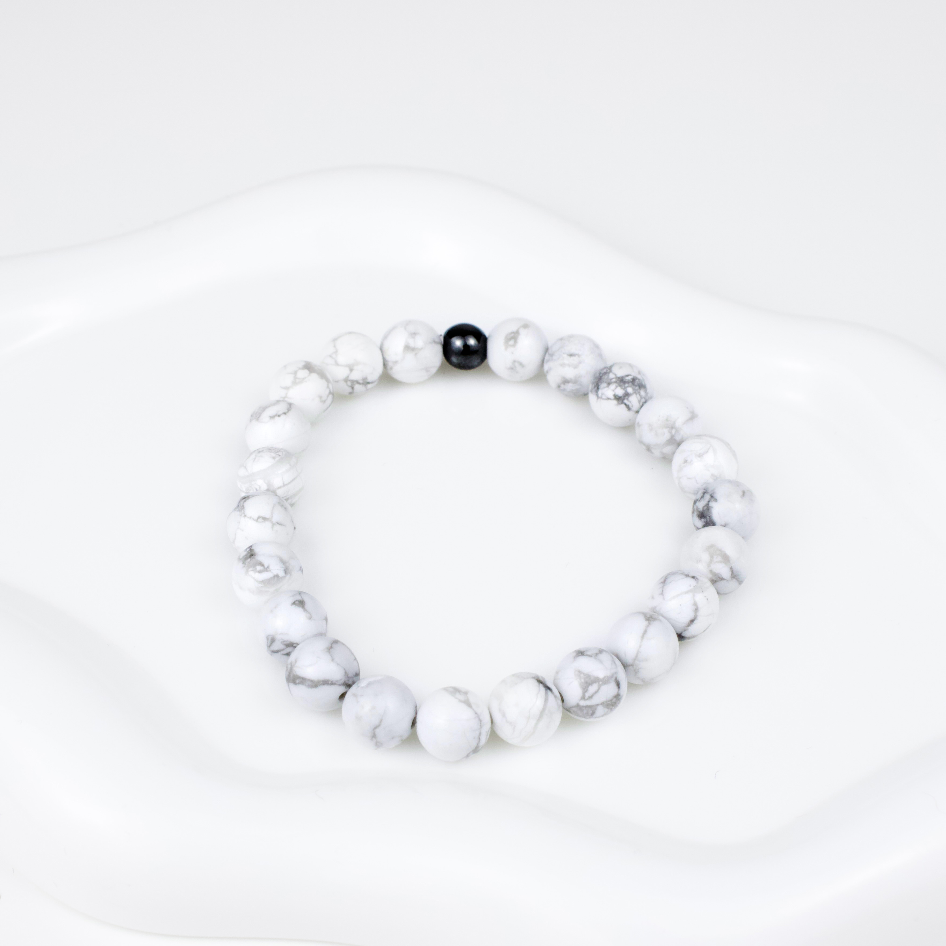 Howlite Bracelet 8 mm