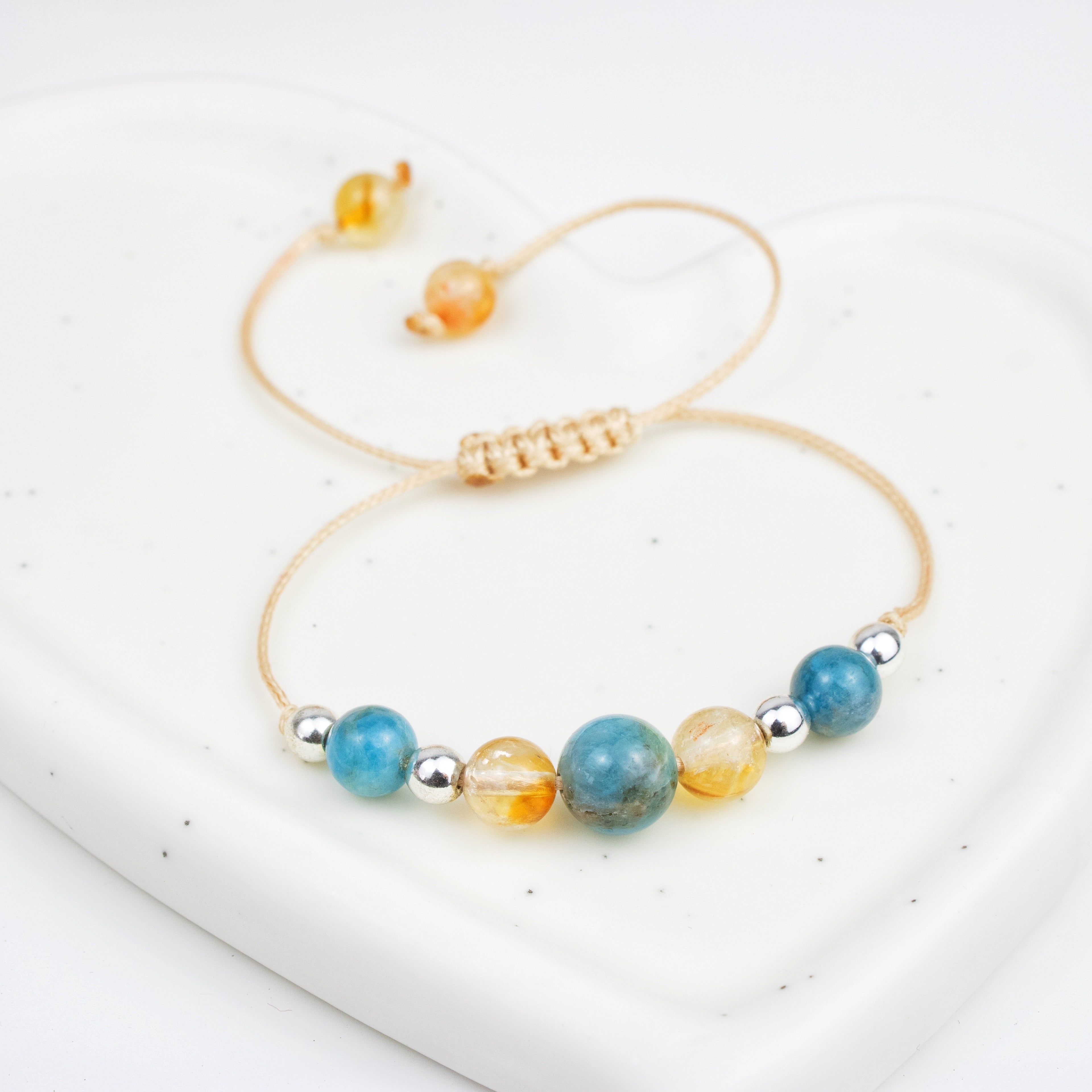 Bracelet made of Citrine and Apatite stones