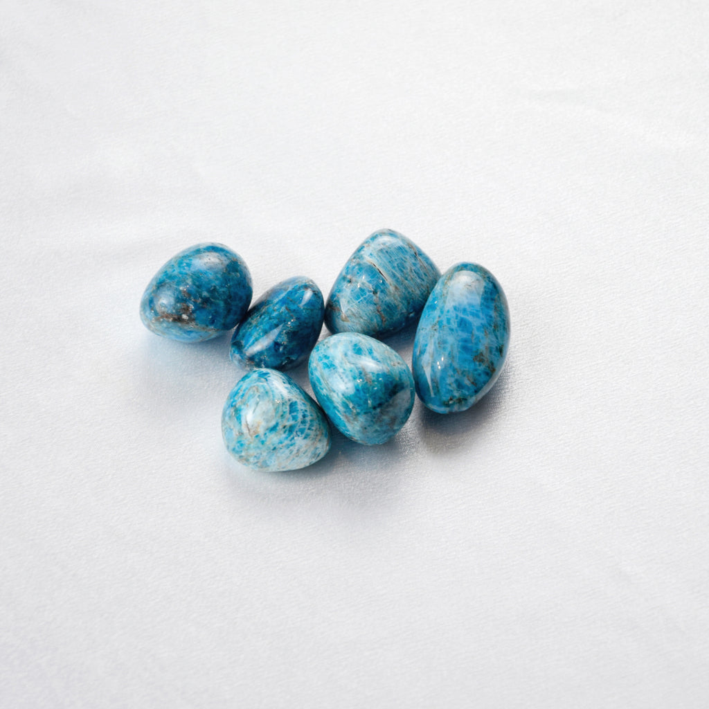Natural Apatite stone on an adjustable black cord