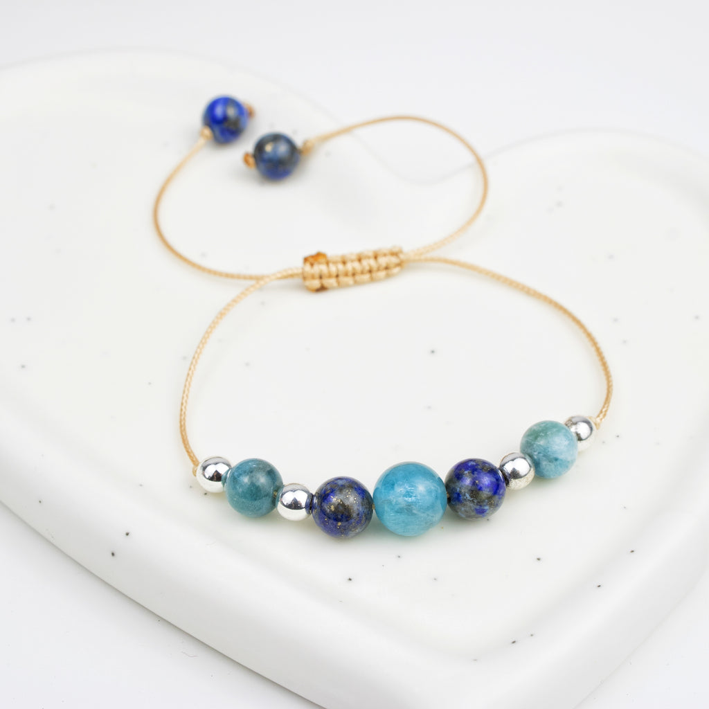 Bracelet made of Lapis Lazuli and Apatite stones