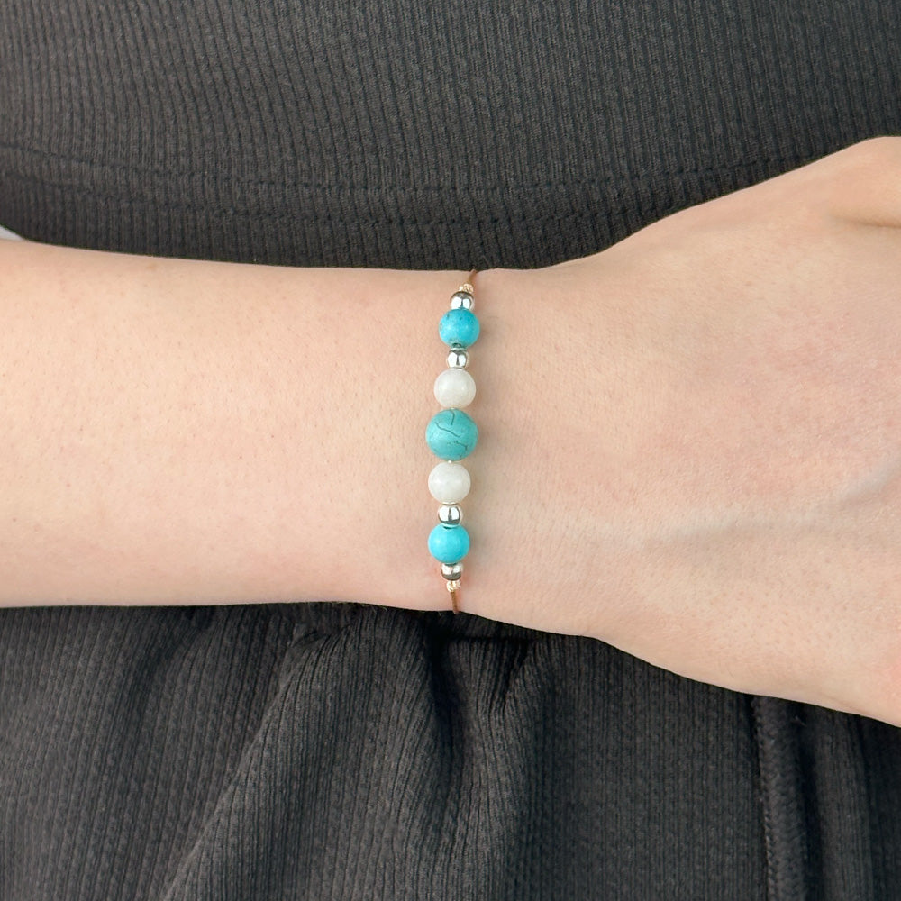 Bracelet made of Turquoise and Moonstone stones