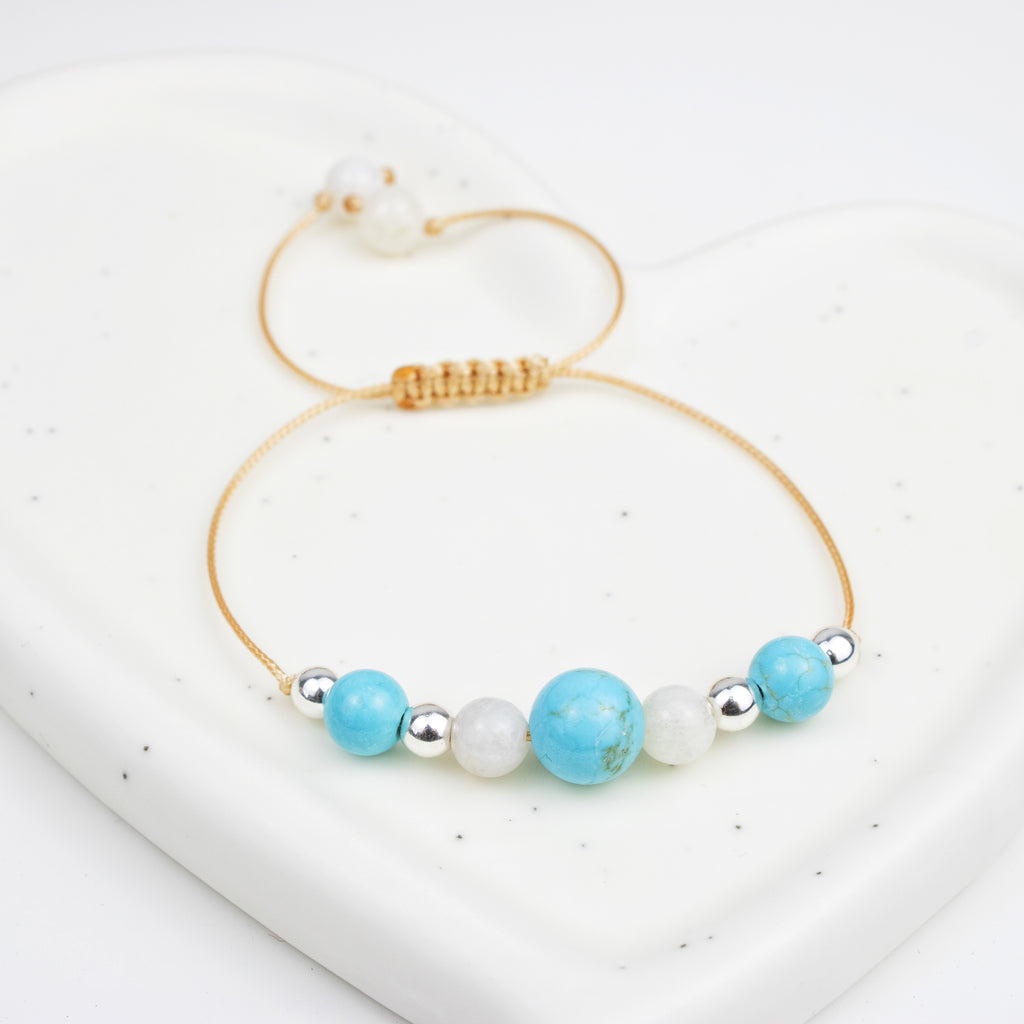 Bracelet made of Turquoise and Moonstone stones